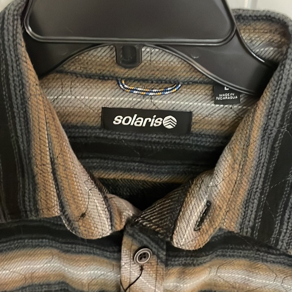 NWT Mens Solaris button down short in nice colors and design sold at Dillard’s - Picture 2 of 7